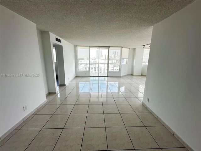2 of 21 - N/A, Miami Beach, FL