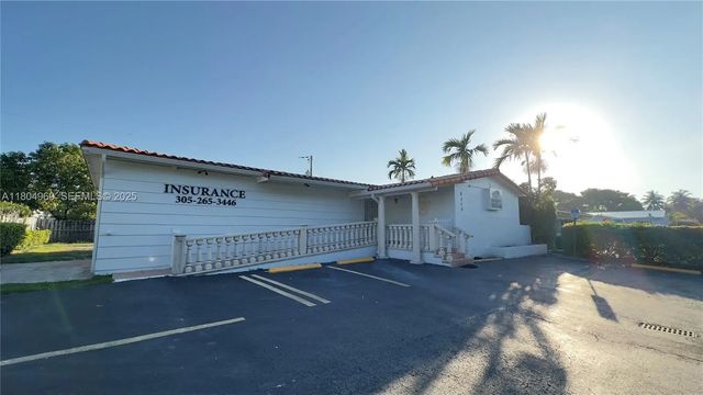 8315 Sw 24th Street #b, Miami