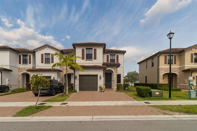 10966 W 33rd Way, Hialeah