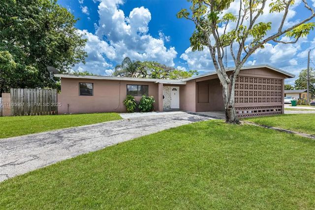 4960 Nw 11th Court, Lauderhill
