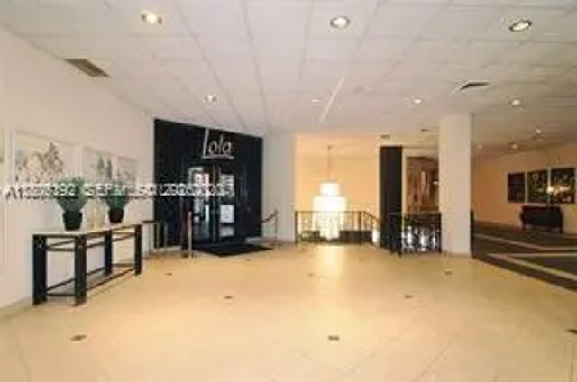 5555 Collins Avenue #14u, Miami Beach
