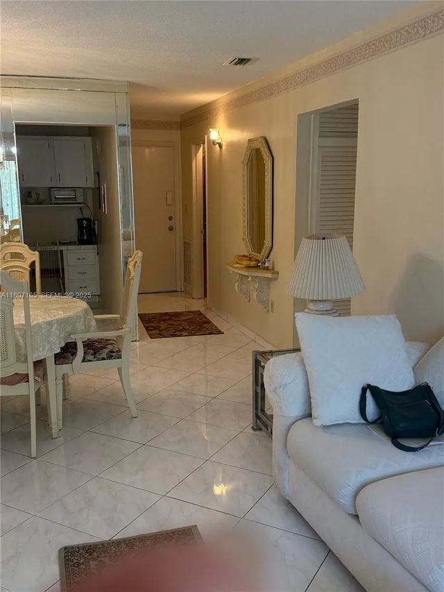 1395 Ne 167th Street #203, Miami