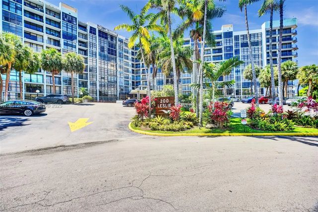 200 Leslie Drive #1031, Hallandale Beach