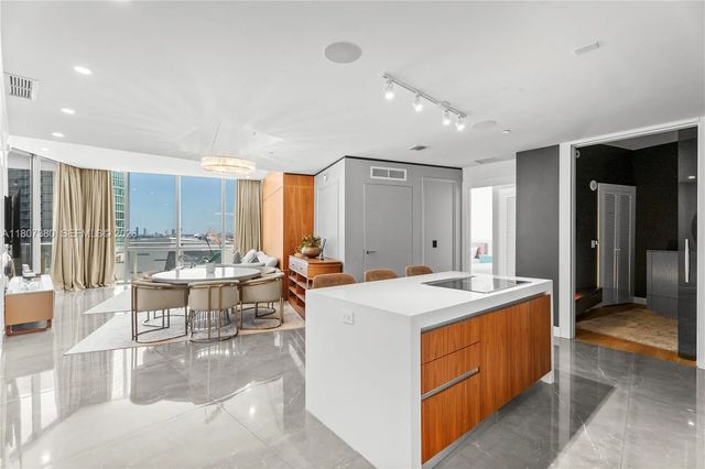 4 of 45 - 851 Ne 1st Avenue #1409, Miami, FL