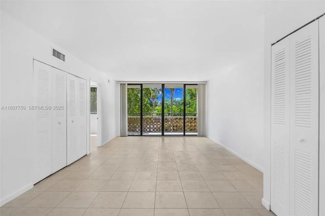 3 of 17 - 4222 Inverrary Boulevard #4211, Lauderhill, FL