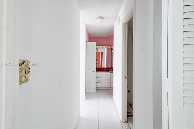 5 of 16 - 7135 Collins Avenue #934, Miami Beach, FL