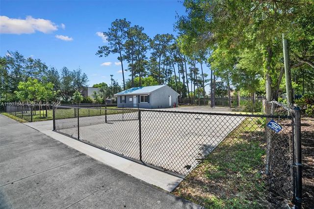 2 of 32 - 4736 Lake Worth Road, Greenacres, FL