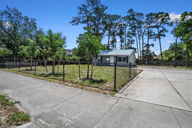 3 of 32 - 4736 Lake Worth Road, Greenacres, FL