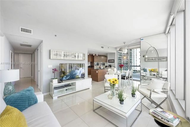 3 of 20 - 485 Brickell Avenue #1604, Miami, FL