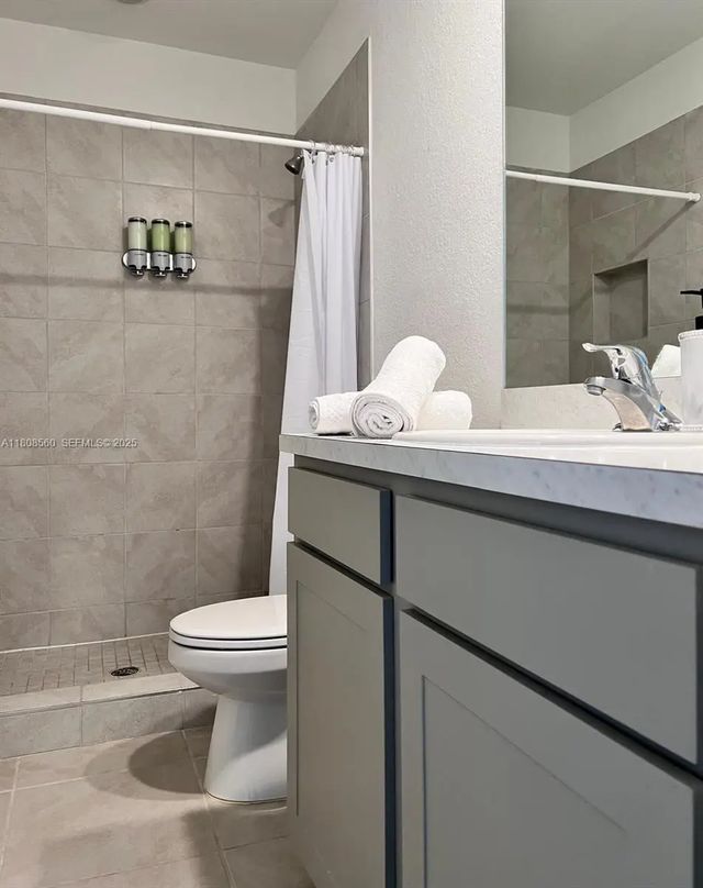 4 of 17 - 245 Ne 3rd Court, Florida City, FL