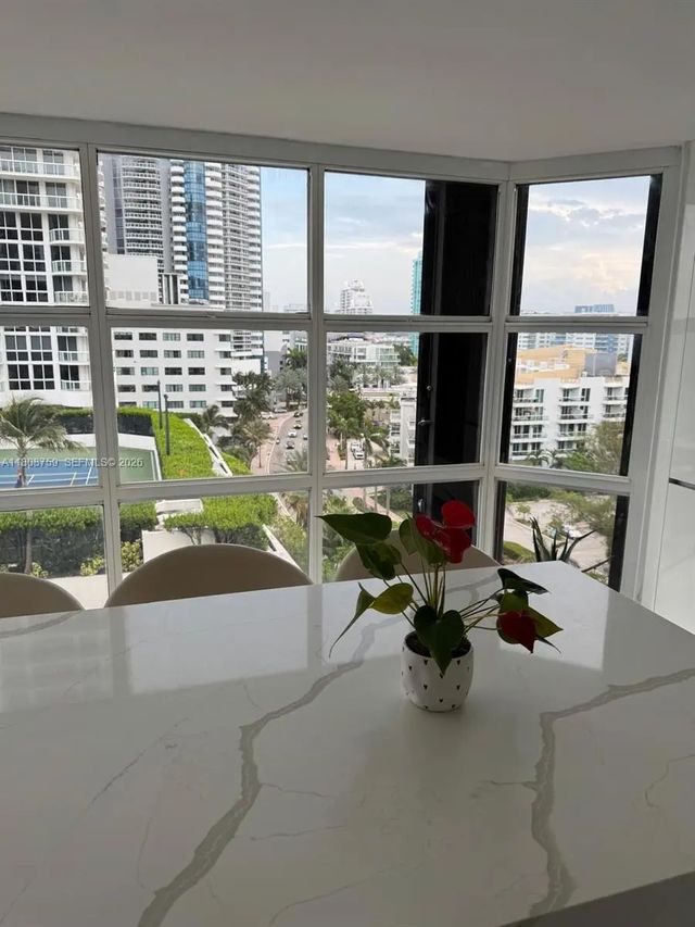 4 of 28 - 6423 Collins Avenue #1001, Miami Beach, FL