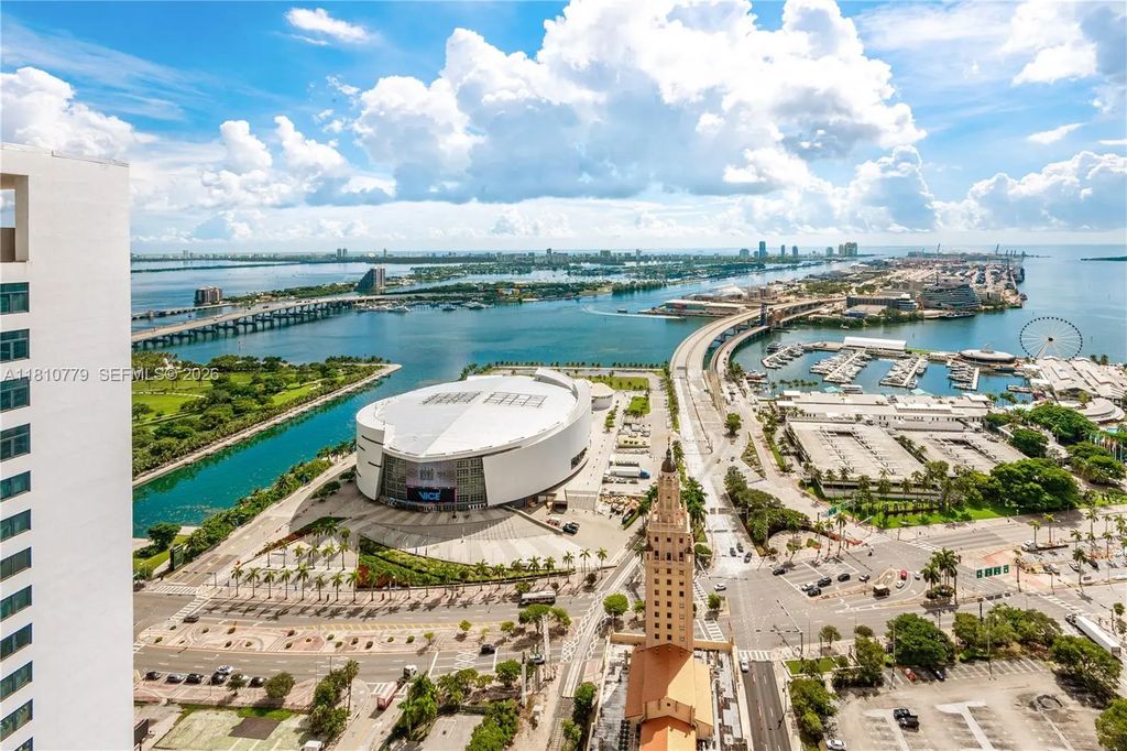 159 Ne 6th Street #4215, Miami