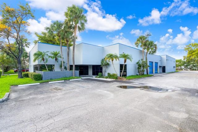 2 of 23 - 3541 Nw 53rd Street, Fort Lauderdale, FL