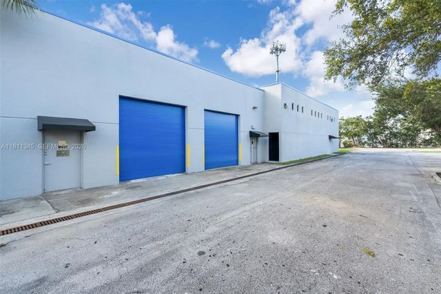 3 of 23 - 3541 Nw 53rd Street, Fort Lauderdale, FL