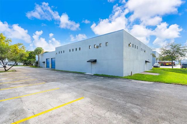 4 of 23 - 3541 Nw 53rd Street, Fort Lauderdale, FL