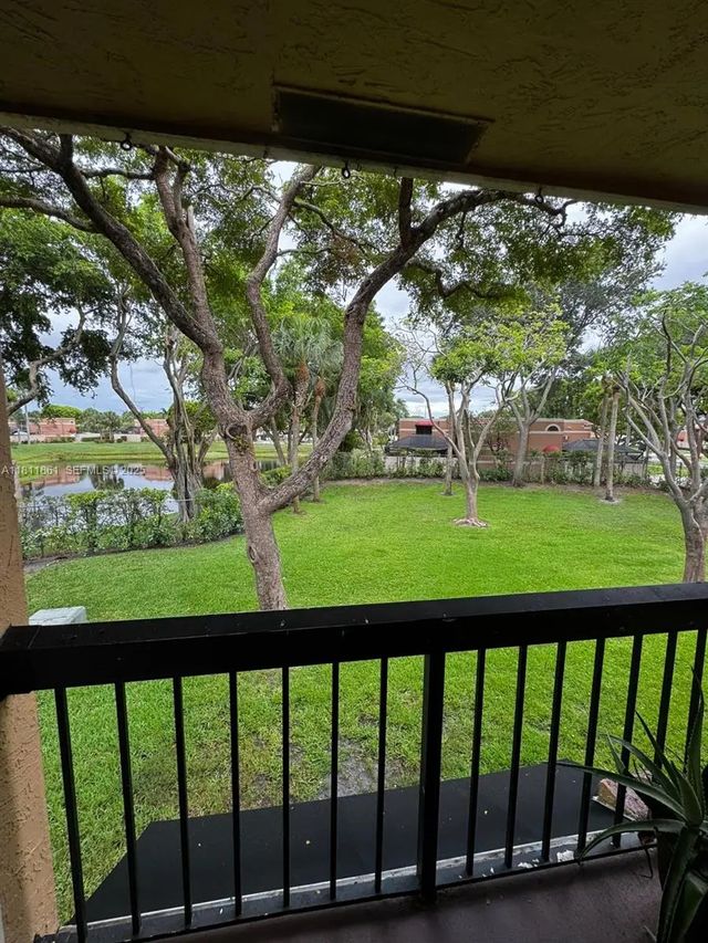 3 of 30 - 6023 10th Avenue N #215, Greenacres, FL