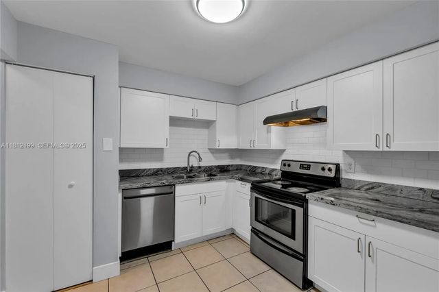 4 of 32 - 8109 Sw 21 Court #8109, Miramar, FL