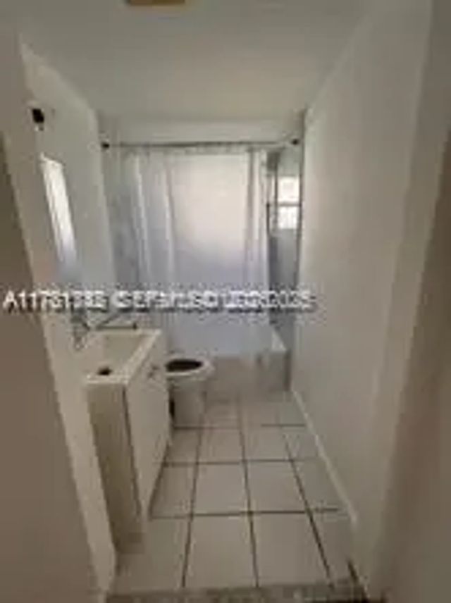 3 of 4 - 7909 East Drive #101, North Bay Village, FL