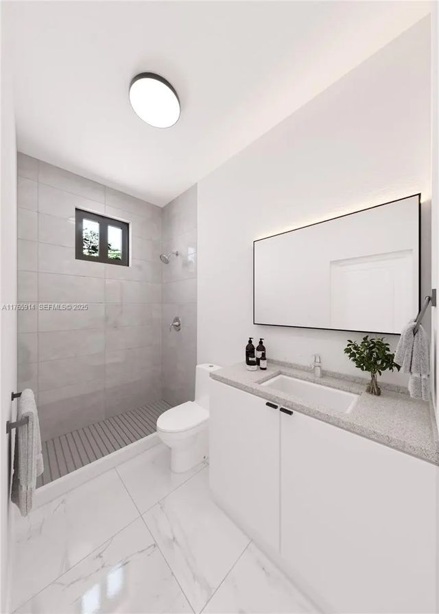 12131 Sw 220 Street #1, Miami