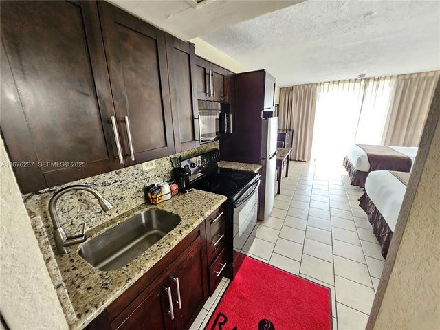 5 of 37 - 19201 Collins Avenue #237, Sunny Isles Beach, FL