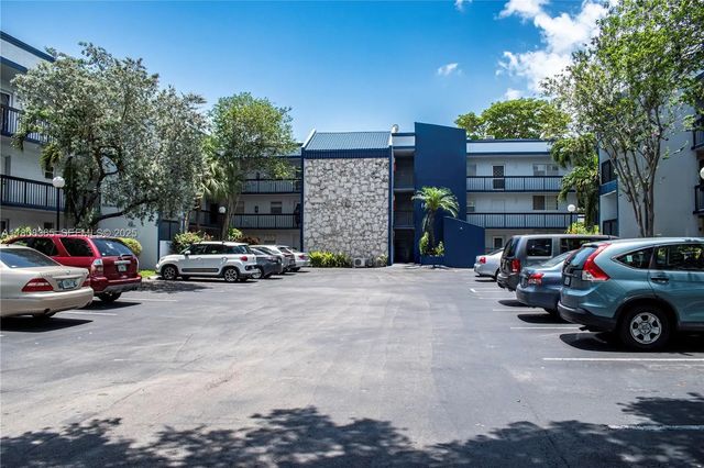 3090 Holiday Springs Boulevard #305, Margate