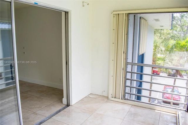 5 of 36 - 3090 Holiday Springs Boulevard #305, Margate, FL