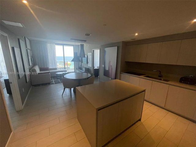 5 of 15 - 4010 S Ocean Drive #r1705, Hollywood, FL
