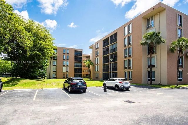 2 of 55 - 9110 Fontainebleau Boulevard #502, Miami, FL