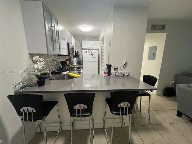 4 of 14 - 8075 Nw 7th Street #109, Miami, FL