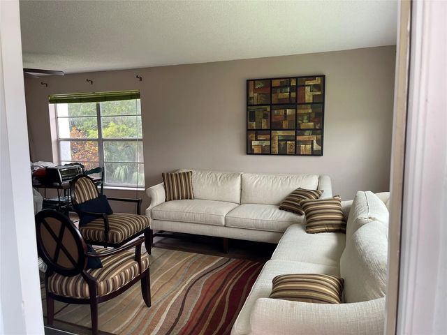 8205 Nw 61st Street #b-208, Tamarac