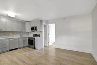 Photo of Listing #F10477515