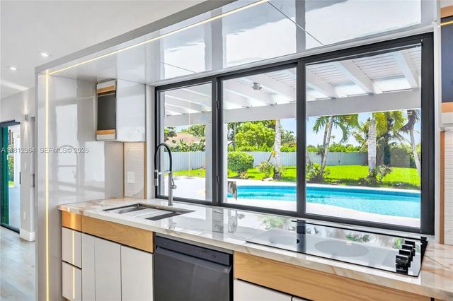 5 of 74 - 10600 Sw 140th Street, Miami, FL