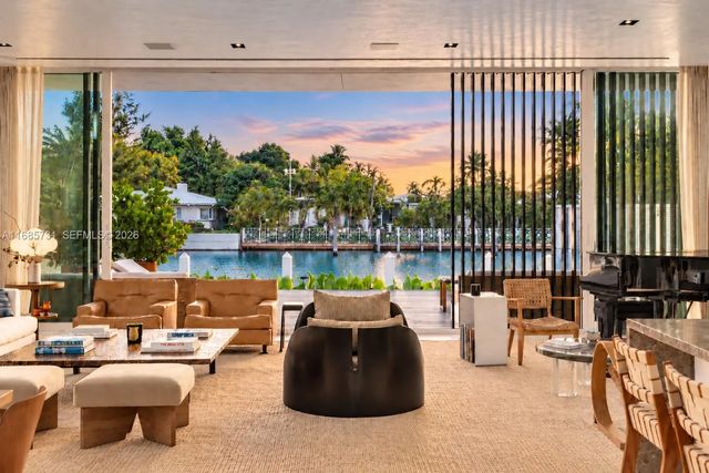 1041 W 48th Street, Miami Beach