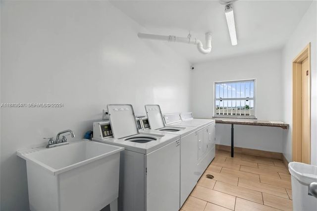 5 of 18 - 1455 N Treasure Drive #3r, North Bay Village, FL