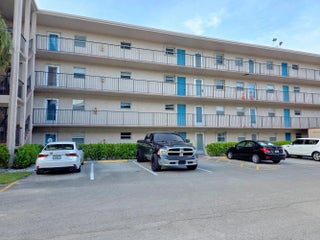 Photo of Listing #R11095561