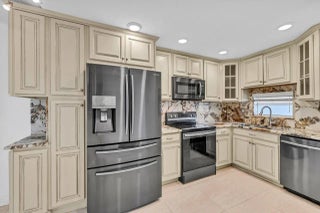 Photo of Listing #F10506700