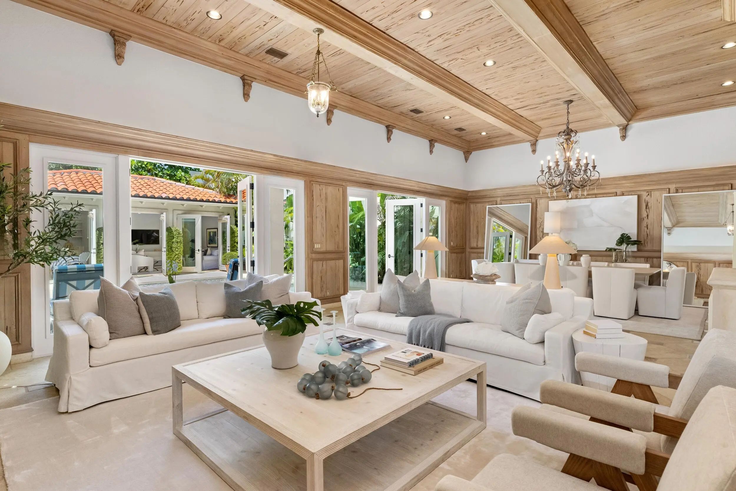 175 Sunset Avenue, Palm Beach