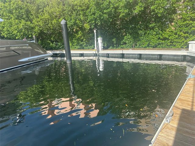 2 of 4 - 19777 E Country Club Drive, Aventura, FL