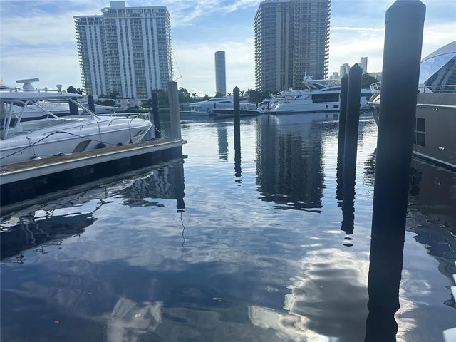 4 of 4 - 19777 E Country Club Drive, Aventura, FL