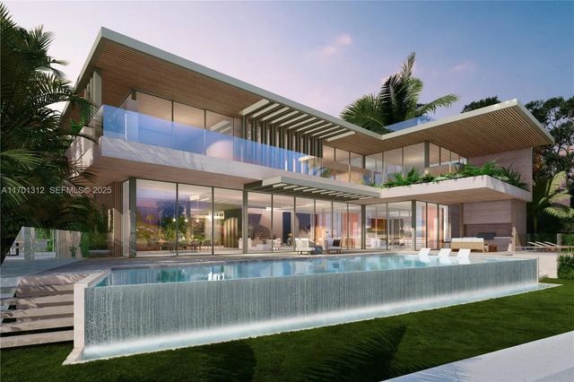 1386 S Venetian Way, Miami