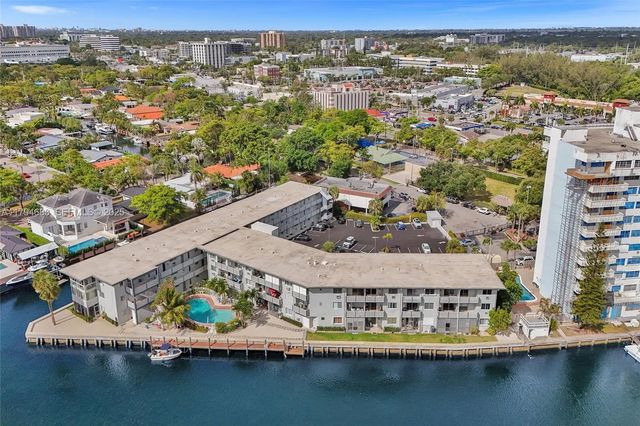 13105 Ixora Court #319, North Miami