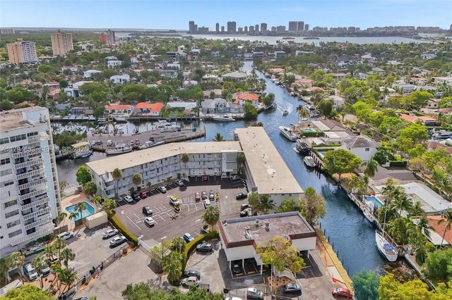 2 of 32 - 13105 Ixora Court #319, North Miami, FL