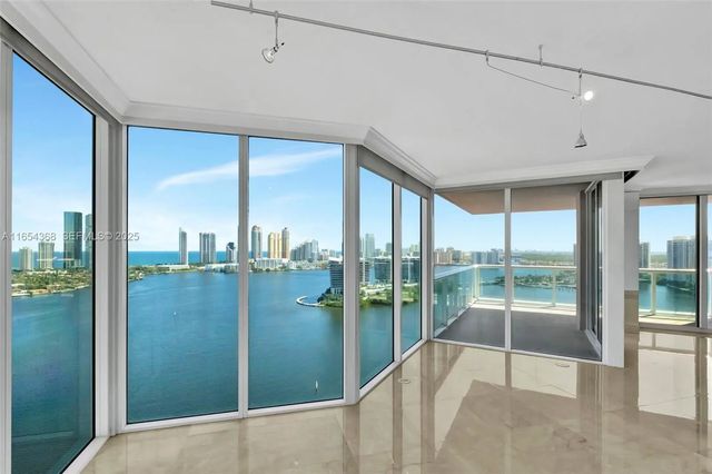 3370 Hidden Bay Drive #2708, Aventura