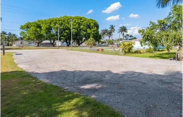 5 of 17 - 224 Nw G Avenue, Belle Glade, FL