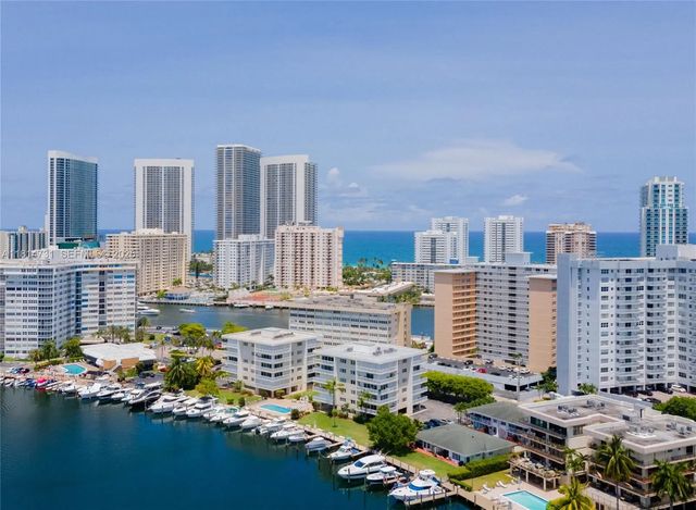5 of 40 - 120 Golden Isles Drive #33b, Hallandale Beach, FL