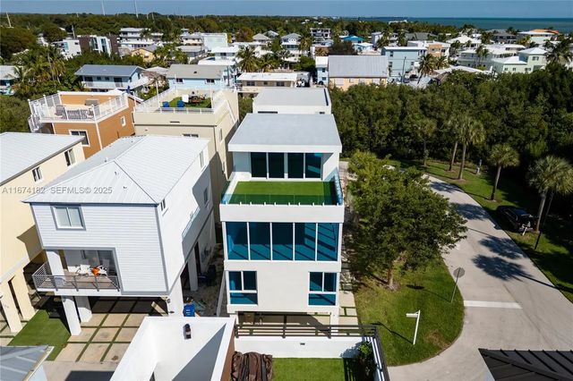 94825 Overseas Hwy 253, Key Largo