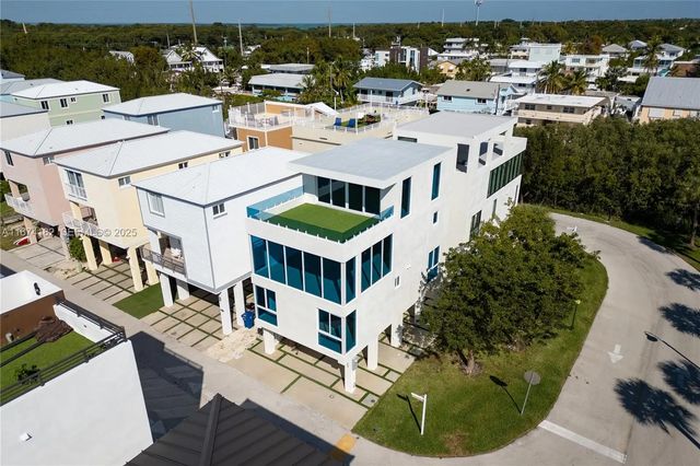 2 of 31 - 94825 Overseas Hwy 253, Key Largo, FL