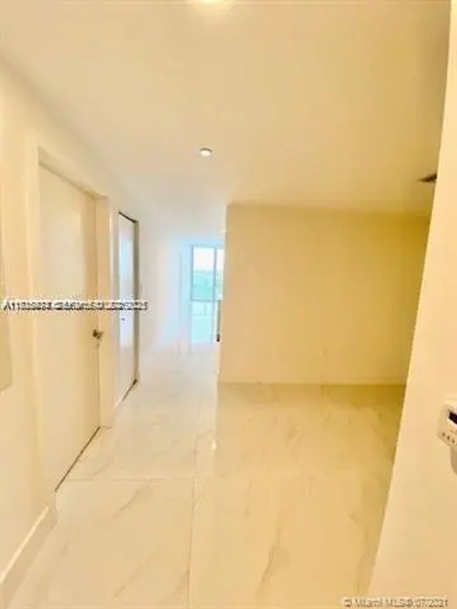2 of 46 - 16385 Biscayne Boulevard #702, North Miami Beach, FL