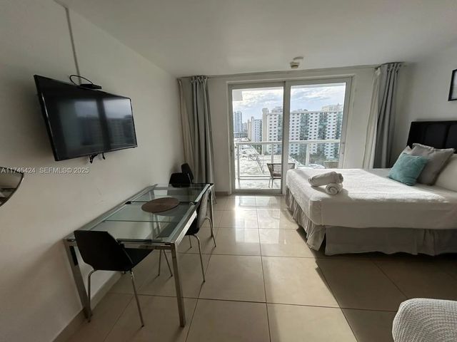5 of 10 - 19201 Collins Avenue #1139, Sunny Isles Beach, FL