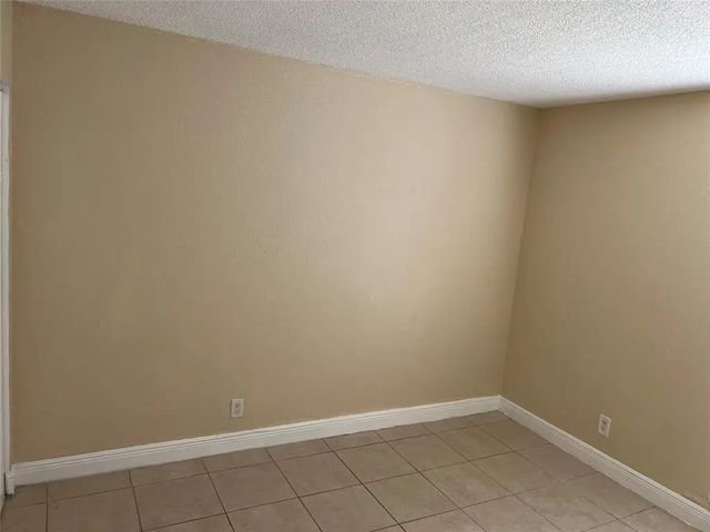 3 of 9 - 4425 Treehouse Lane #a, Tamarac, FL